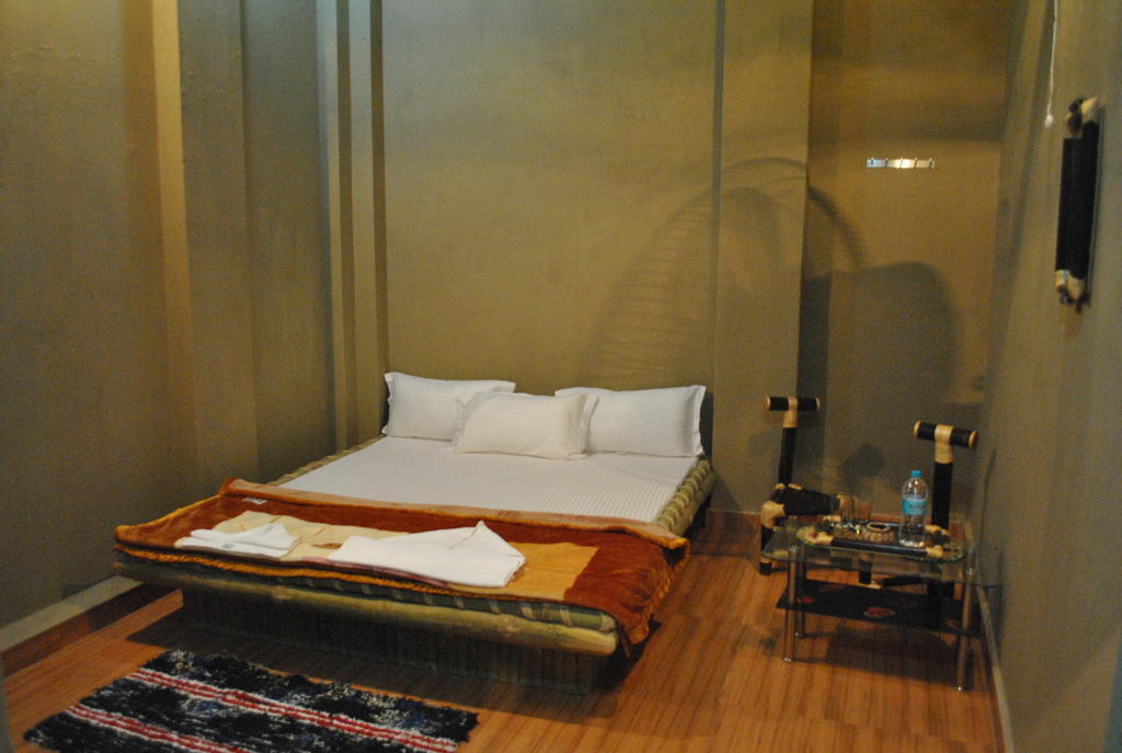 Shri Guest House Váránasí Pokoj fotografie
